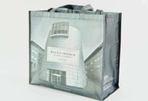 Tragetaschen mit Logo